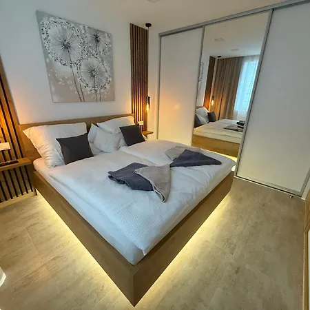 Luxury Near Prague - Garden - Parking Appartement *