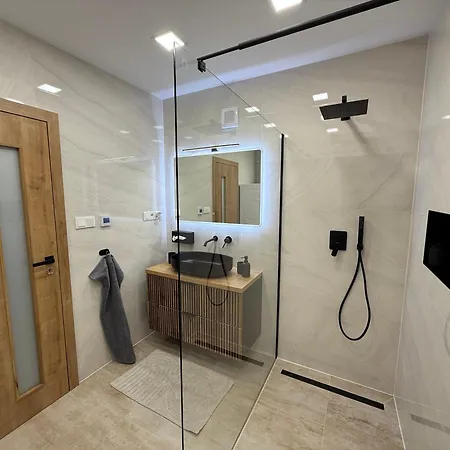 Luxury Near Prague - Garden - Parking Appartement *