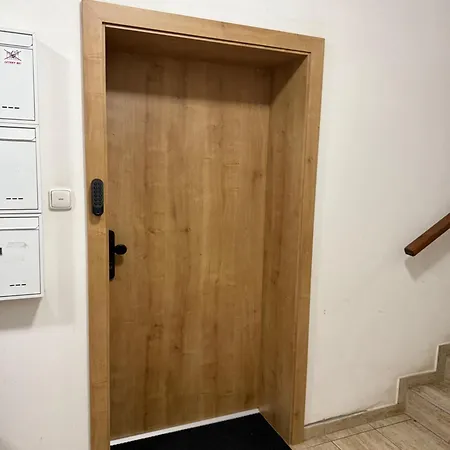 Luxury Near Prague - Garden - Parking Appartement